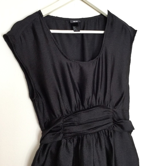 H&M Black Dress - Picture 4 of 9